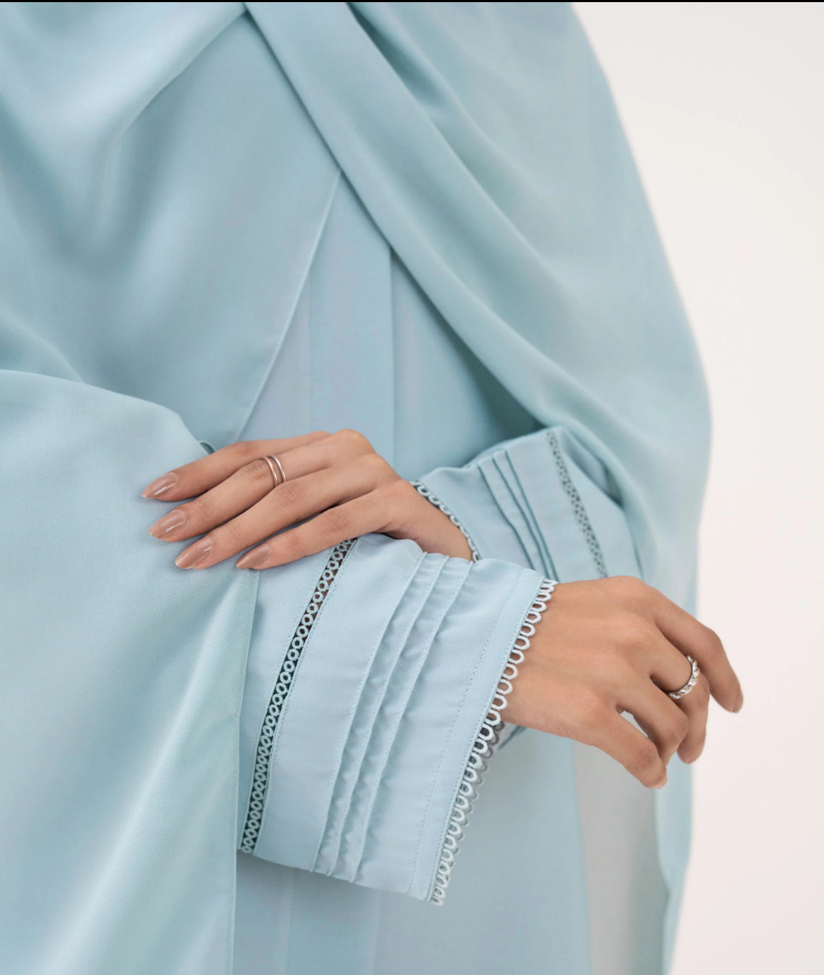 ZH003 BUTTON THROUGH ABAYA
