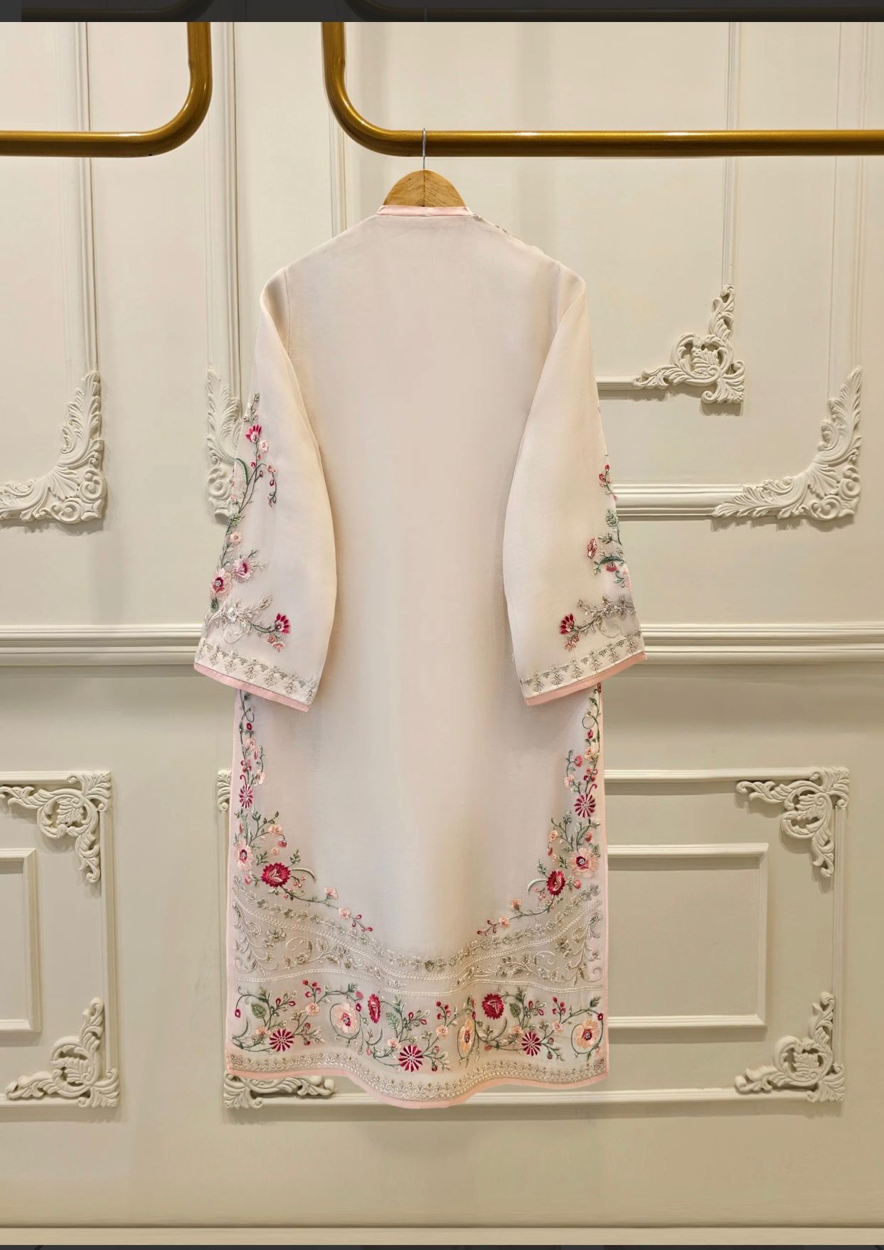Agha Noor -Pure Organza Embroidered Suit-3PC