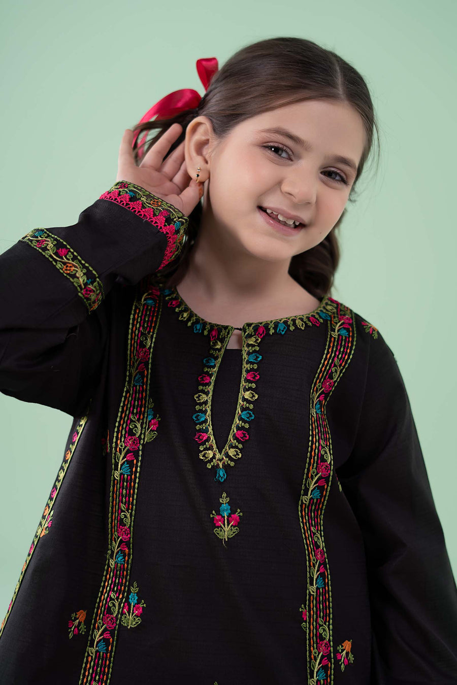 ZH 56 MARIA B. EMBROIDERED DOBBY SUIT  4-6 years
