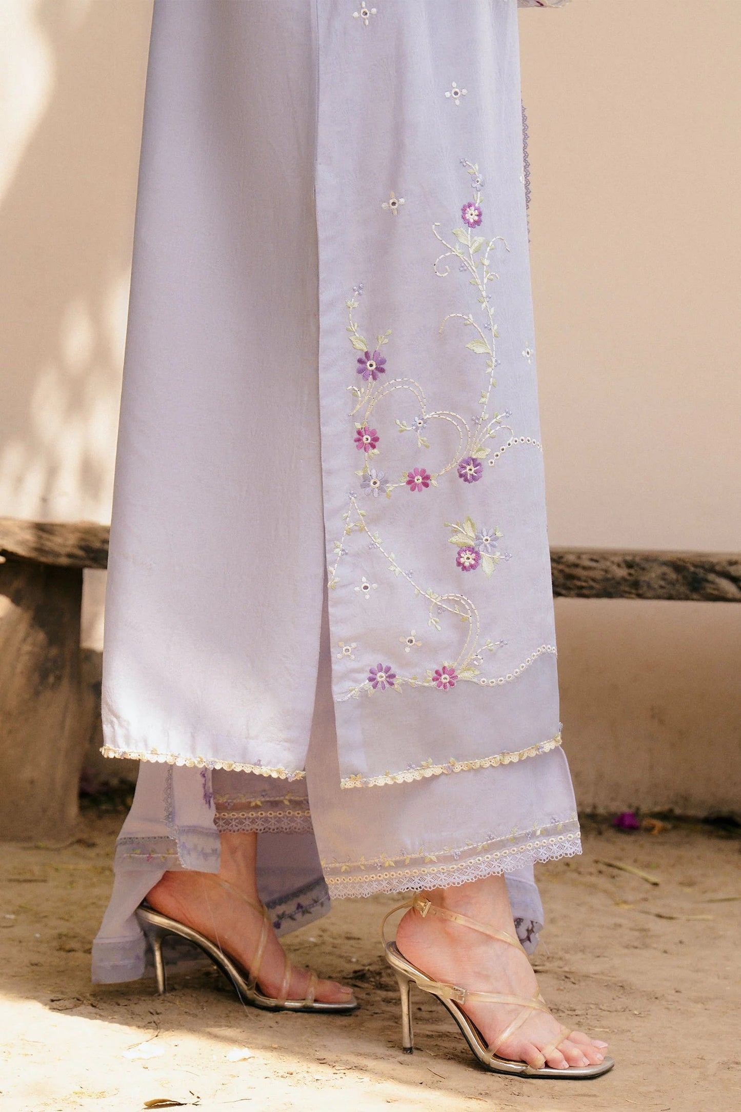 Zara Shahjahn -Embroidered 3PC -Medium