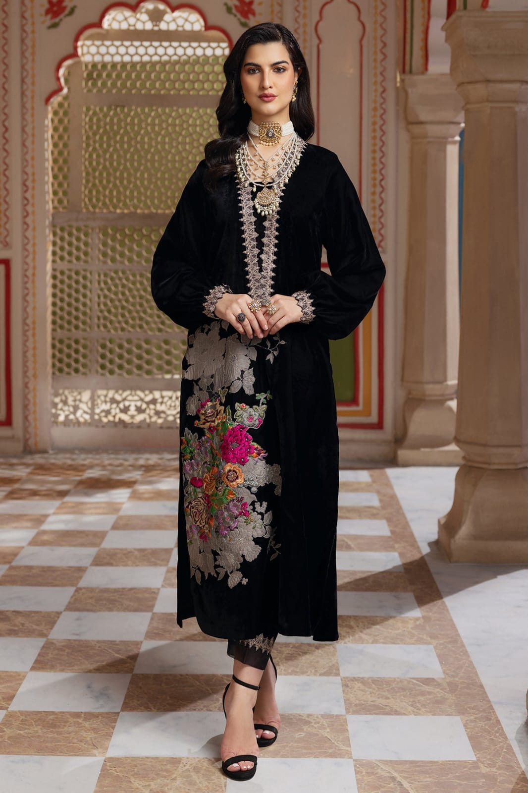 Charizma -Premium Velvet Suit 3PC Small