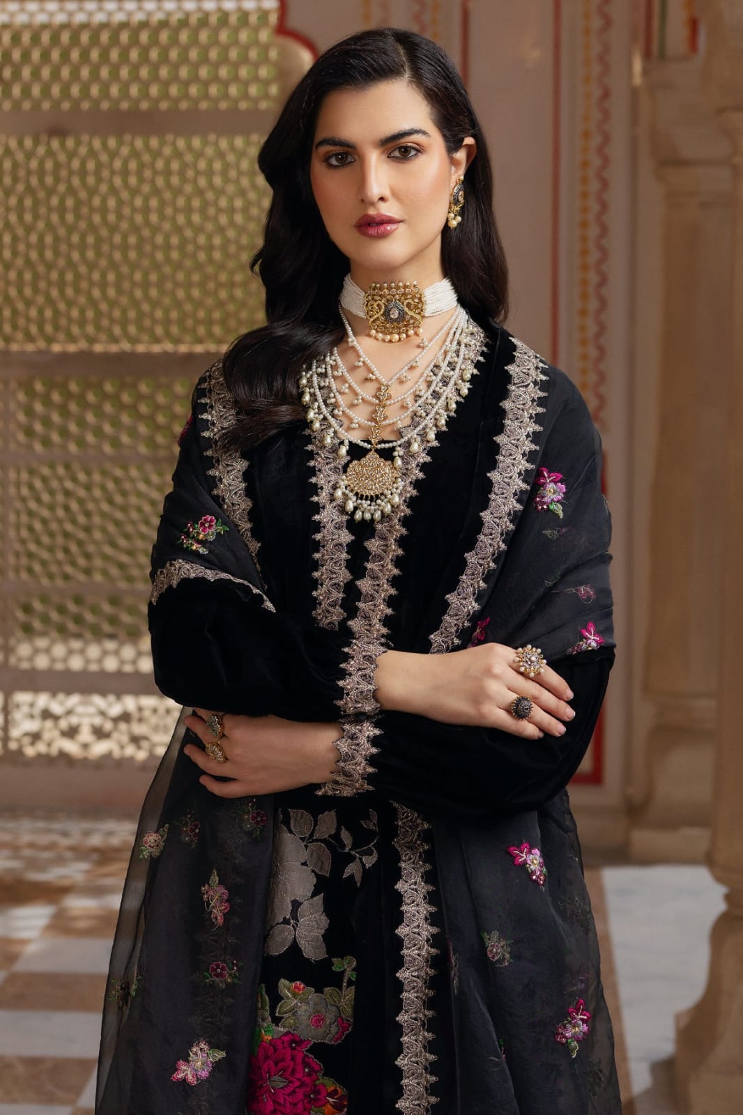 Charizma -Premium Velvet Suit 3PC Small